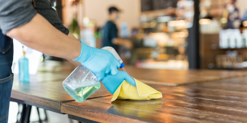 3 Reasons to Hire Professionals for Restaurant Cleaning
